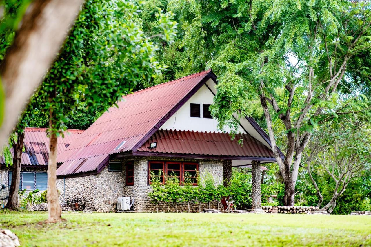 Nan Waterside Hong Bon Nern Bed & Breakfast Bagian luar foto