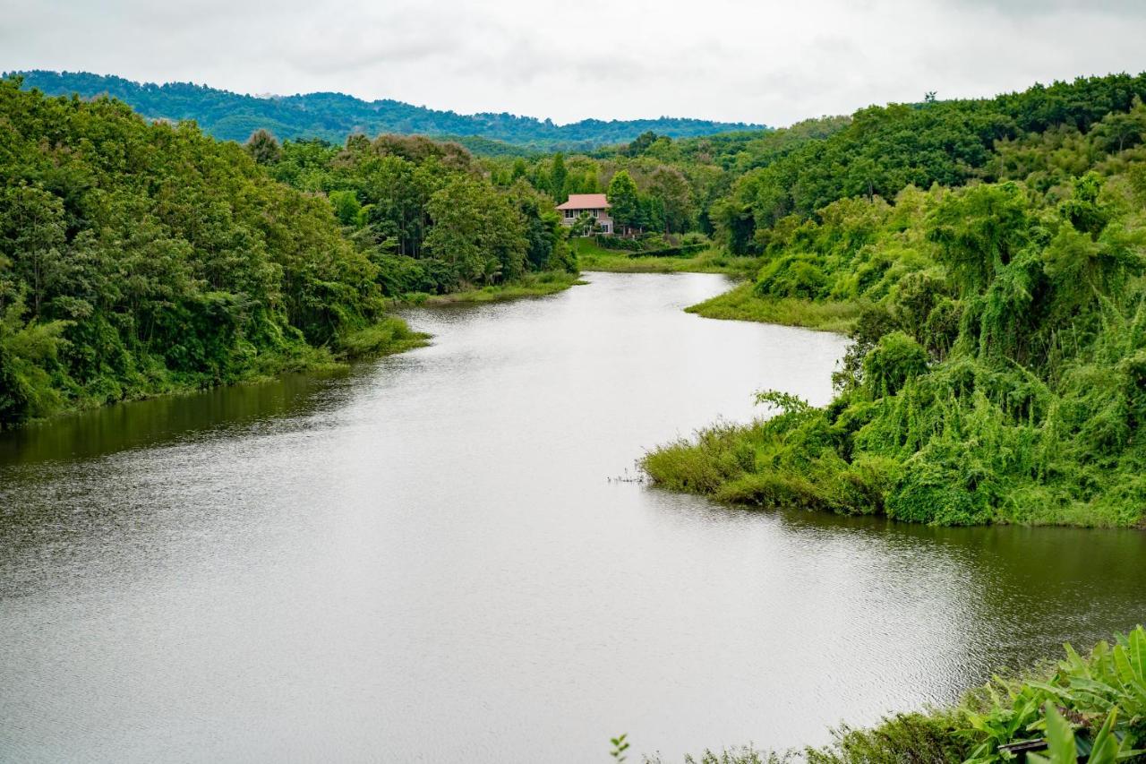 Nan Waterside Hong Bon Nern Bed & Breakfast Bagian luar foto